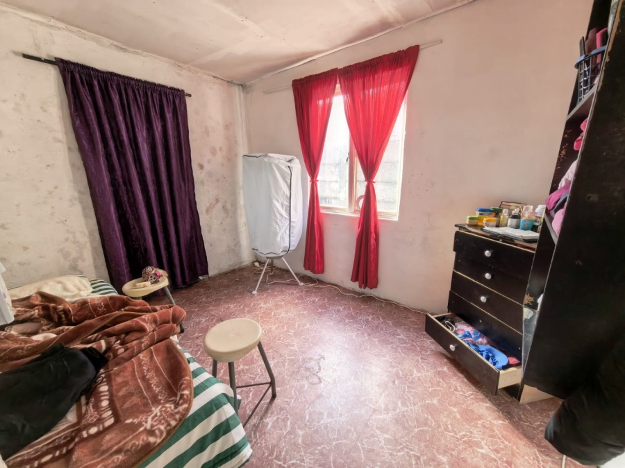2 Bedroom Property for Sale in Lavender Hill Western Cape